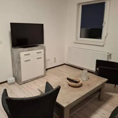 Apartment Schöne Vollausgestattete Monteurs- Gästewohnungen 6105 *